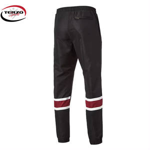 Nuevo Top superventas precio al por mayor hombres chándal 100% Material de alta calidad hecho mejor hombres chándal hecho en Pakistán - Product Image 3