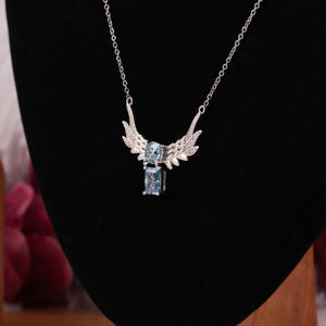 Colgante Personalizado con Diamante Azul Cultivado en Laboratorio, Corte Redondo y Radiante, en Forma de Búho, en Oro Sólido de 14 Quilates, para Todas las Ocasiones, para Mujer - Product Image 3