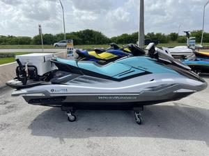 Motos Acuáticas Yamaha Waverunners FX HO Más Vendidas del 2022, Motor de 4 Tiempos, 1201-1400cc, 226-300hp, 3 Asientos - Product Image 4