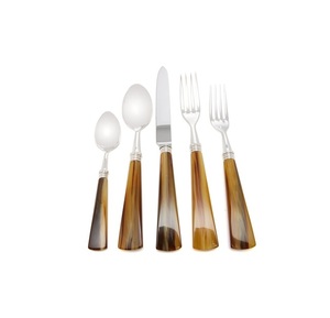 Cuillère Fourchette Couteau en acier inoxydable de qualité alimentaire Couteau à manche en corne pour restaurant Cuillère de créateur Ensemble de couverts et fourchette pour mariage - Product Image 3