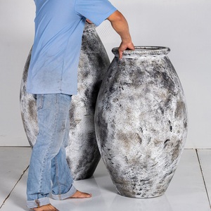 Fontaine de plantation d'arbres faisant une urne rustique avec 4 poignées Jardinières rustiques de qualité pour arrangements floraux décoratifs - Product Image 1