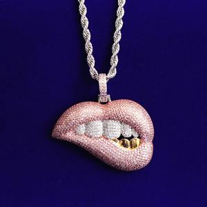 Estilo de lujo Iced Out Moissanite Diamond 925 Sterling Silver Custom Hip Hop Style Lips Jewelry Pendant para hombres en venta - Product Image 3