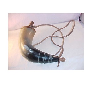 Corne de poudre de buffle artisanat Meilleure corne décorative écologique naturelle polie avec support en bois - Product Image 3