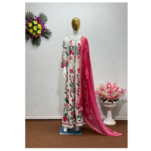 Ensemble de costume de travail pakistanais fantaisie de créateur classique pour les mariages événements culturels nouvelles célébrations festives traditionnelles indiennes - Product Image 1