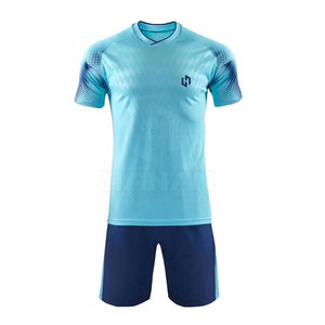 Ropa de fútbol personalizada de calidad superior Venta caliente en Pakistán Uniformes personalizados para jugadores de fútbol - Product Image 1