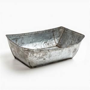 Base d'arbre de Noël en aluminium rustique antique décor à la maison élégant avec panier à col tressé détaillant pour décorations de fête - Product Image 5