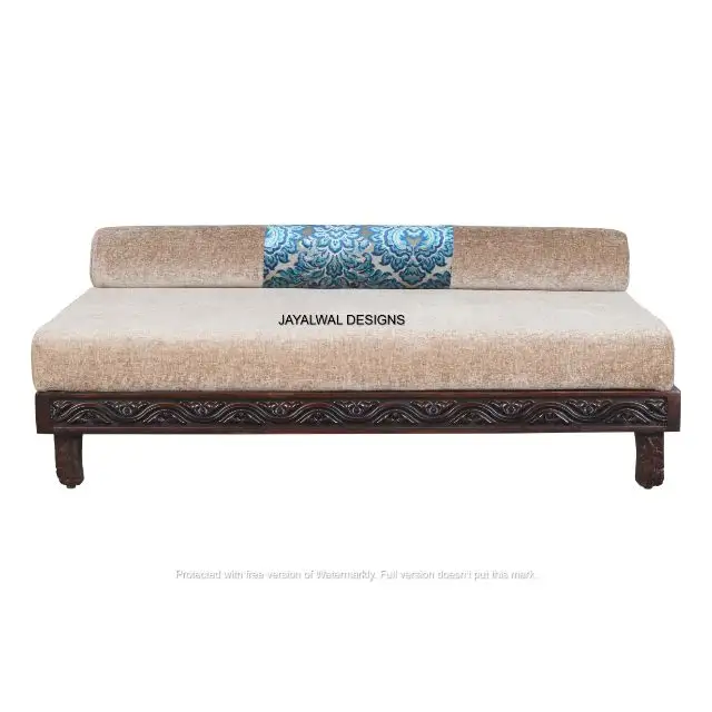 أريكة ديوان من المصنع الشهير وهو أثاث هندي ذو جودة عالية وتصميم فريد من نوعه