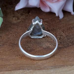 แหวนโลงศพลาบราดอไรต์ธรรมชาติสีฟ้า925เครื่องประดับเงินมินิมอลของขวัญแหวนเพชรเม็ดเล็กๆสำหรับเขา - Product Image 4