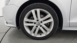 Volkswagen Jetta 2015 Nuevo Jetta 2.0 TDI BlueMotion Premium en Buen Estado, Auto Usado Coreano en Venta, 300auto Export - Product Image 2