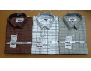 เสื้อชายหาดฤดูร้อน2025สำหรับผู้ชายแขนสั้นและลายพิมพ์เขตร้อนสำหรับวันหยุด - Product Image 1