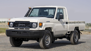 First Owner 2025 Toy-ota Land Crui-ser 79 Pickup 5-door 5-seater SUV 8 Cylinder 4.2L Diesel Manual Used Car LHD Dark Fabric - Product Image 1