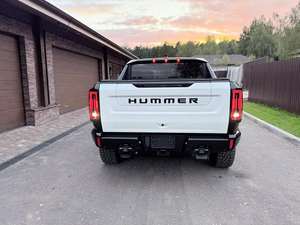 2022 G-M-CEV AWD Single Dark Automatic Metal Roof Rack Leather Seats Lithium Battery Panoramic Sunroof Premium Features - Product Image 2