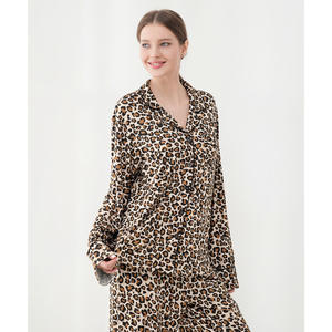 Ensemble de pyjama pour femmes en viscose de bambou, col à revers, boutons, vêtements de nuit ODM avec taille élastique et fermeture à cordon, taille XS - Product Image 5