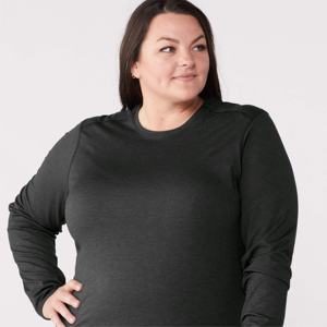 Camiseta de manga larga personalizada de moda para mujer Material de algodón suave Opciones al por mayor para uso informal y diario - Product Image 1