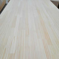 Panneaux en bois massif de pin Radiata de haute qualité, assemblés par jointure à languettes, bois de pin clair pour la décoration intérieure haut de gamme et la menuiserie
