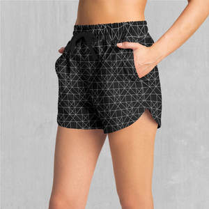 Pantalones cortos con estampado de sublimación de diseño personalizado A precio de venta al por mayor para mujer - Product Image 3