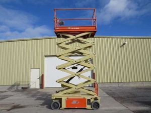 2015 3248RS Scissor Lift Reliable Construction Equipment Ready for Export - Product Image 3