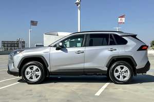 Toyota RAV4 Híbrida XLE AWD 2021 de Segunda Mano de Primera Calidad - Product Image 2