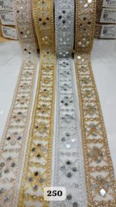 ผ้ากรอสเกรนสำหรับแต่งขอบกระจกงานทำมือตามสั่งสำหรับชุดกูทเตอร์และดีไซน์เนอร์สำหรับเจ้าสาวปักลายริบบิ้นกระจกอย่างหรูหรา - Product Image 2