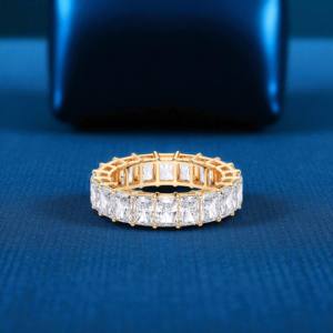 Anillo de banda de eternidad de diamante de corte radiante cultivado en laboratorio de 4,00 quilates de quilates hecho en oro sólido de 10K,14K,18K - Product Image 3
