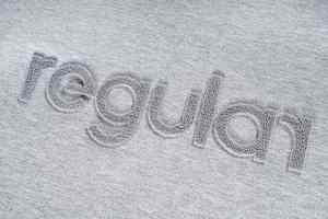 Sudadera con Capucha Personalizada de Alta Calidad para Hombre, con Bordado de Cepillo de Dientes de Chenilla Gruesa - Product Image 3