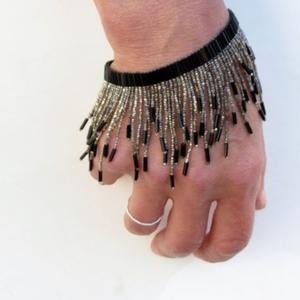 Bracelet manchette brodé de perles de rocaille faites à la main vente en gros de bracelet manchette de perles de rocaille de logo personnalisé fabricant - Product Image 2