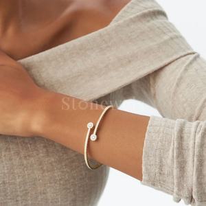 Brazalete abierto de diamantes Diseño minimalista en oro rosa Amarillo Blanco-Unisex para regalos de fiesta de boda-Circón de piedra principal - Product Image 6
