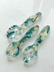 ชุดช้อนตักสลัดทำจากเรซินลายดอกไม้ช้อนทำจากเรซินสีเขียวและสีดำ - Product Image 3