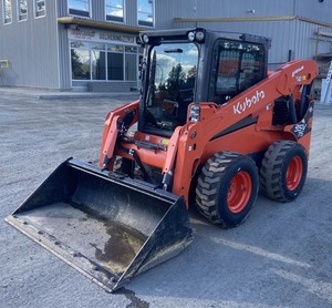 2022 Kubota SSV75P รถตักขนาดเล็ก-พลังความทนทานและความคล่องตัวในเครื่องเดียว - Product Image 1