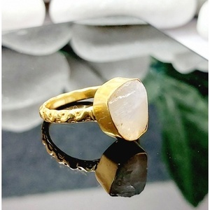 Vintage Brass <b>Ring</b> <b>Gold</b> Plated with Rough Natural Gemstone Bezel Setting Wing-shaped Inlay Copper Material Unisex Gift - Product Image 2