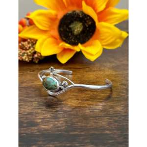 Navajo Handcrafted Kingman Turquoise & <b>Sterling</b> <b>Silver</b> <b>Cuff</b> <b>Bracelet</b> - Product Image 4