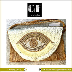 Bolso de hombro con cierre de cremallera larga para mujer de estilo bohemio de calidad superior Color sólido con cuentas borla al mejor precio India - Product Image 6