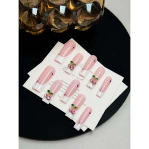 Breloque en strass couleur cerise - Product Image 1