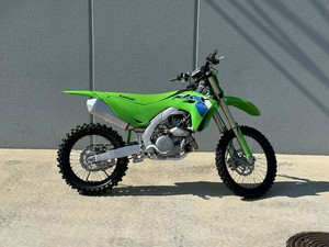 Nueva Motocross Kawasaki KX 450, 449cc, 4 Tiempos, Transmisión de 6 Velocidades, Envío a Todo el Mundo - Product Image 3