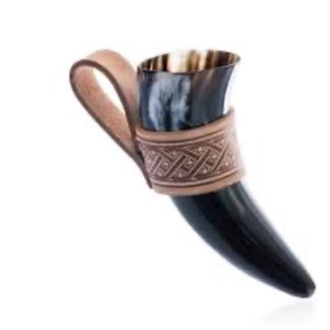 Corne à boire naturelle Viking de haute qualité polie écologique en corne de buffle Design animal - Product Image 1