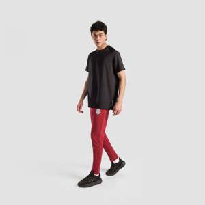 Pantalon de randonnée 100% Coton Rouge Absolu, Coupe Droite Légère, Tissu en Laine Coloré, Taille XL, Logo Personnalisable, Tendance - Product Image 4