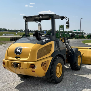 2021 Kubota Engine Front Loader 204L Wheel Drive Eaton Cilindro hidráulico Eaton Gear 4x4 1 año de garantía - Product Image 1