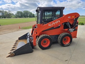 Cargador de Dirección Deslizante Kubota SSV65 Usado en Buen Estado con Motor, Caja de Cambios y Bomba, Entrega Rápida con la Mejor Oferta de Descuento - Product Image 3