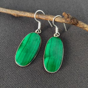 Boucles d'oreilles en laiton malachite, légères, épaisses, pour femmes, couleur verte, fils d'oreille en spirale pour anniversaires - Product Image 1