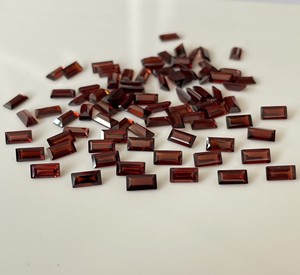 Grenat naturel Baguette Cut 5x10mm-Grenat rouge en vrac Gemstone Wholesale Top Quality - Product Image 2
