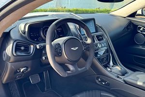 รถ Aston Martin DB11 AMR ปี 2019 สภาพดีเยี่ยม มือสอง - Product Image 6