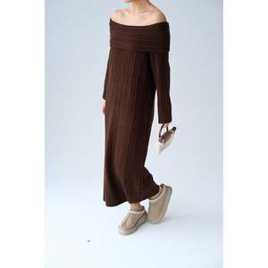 เดรสคอวีสีน้ำตาลเข้ม - Product Image 4