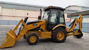 Tractor agrícola 4WD 200HP utilizado para trabajos agrícolas entrega rápida disponible - Product Image 3