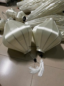Lanterne en bambou blanc artisanale du Vietnam, pour décoration extérieure, fête, mariage, à suspendre, avec housse en tissu DIY à peindre - Product Image 4