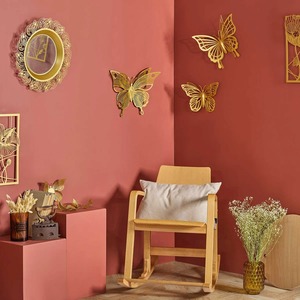 Art mural en métal doré en forme de papillon décoratif pour la maison, le salon, la chambre à coucher et décoration murale haut de gamme, fabriqué à la main en Inde - Product Image 2