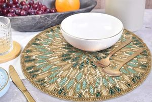 ที่รองจานลูกปัดทรงกลมทำด้วยมือสำหรับโต๊ะอาหารของตกแต่งคริสต์มาสงานเลี้ยงสังสรรค์ในครอบครัว - Product Image 2