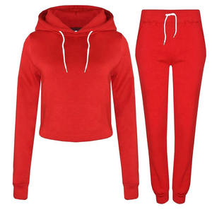 Conjunto Deportivo de Mujer con Capucha, de la Mejor Calidad, 100% Poliéster, Transpirable, Cómodo y Elegante - Product Image 1