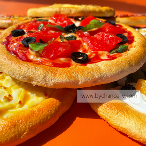 Mockup di Pizza di pesce finto realistico Premium per il Design del Menu di prodotti alimentari di alta qualità per ristoratori e fotografi - Product Image 5