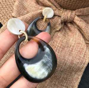Pendientes de cuerno de búfalo naturales de primera calidad hechos a mano 100%, artesanías naturales ecológicas - Product Image 4