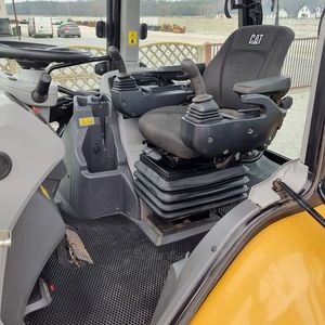 Retroexcavadora CAT 420 de Alta Calidad, Sistema Hidráulico, Motor, Caja de Cambios, Diseño Compacto, Maquinaria de Construcción de Alto Rendimiento - Product Image 2